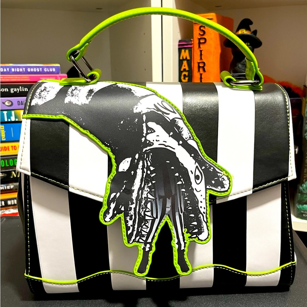 Loungefly Beetlejuice Sandworm Handbag Crossbody Purse Boxlunch Exclusive